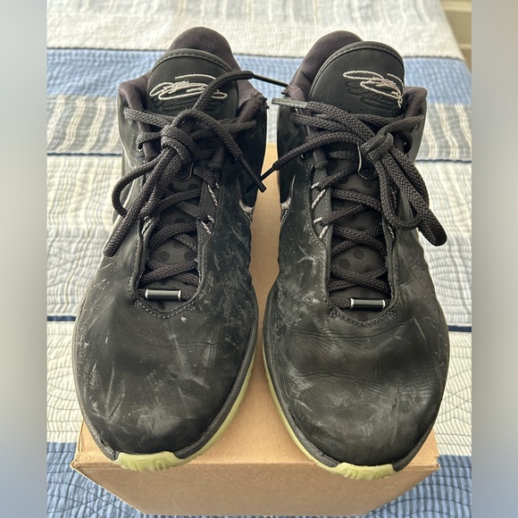 LeBron 21 - Picture 4 of 8